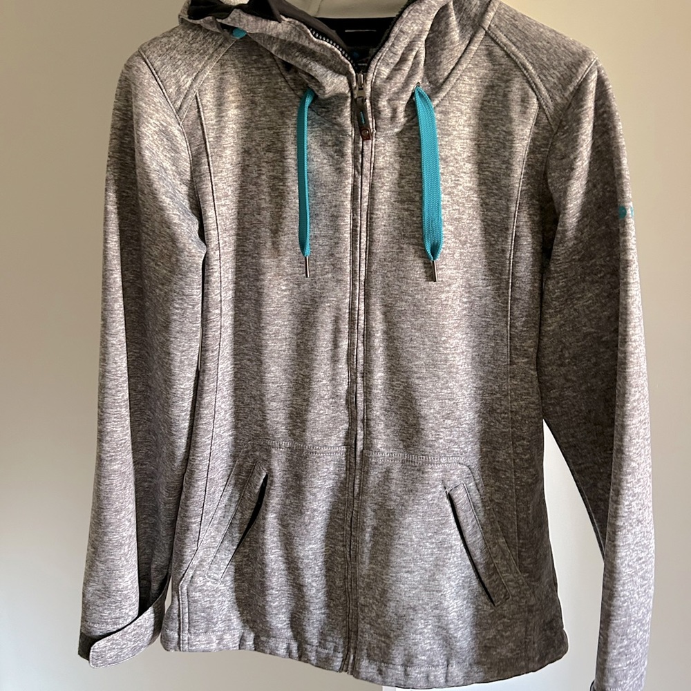 Roxy Long Slim Fit Small Softshell in gray with teal accents